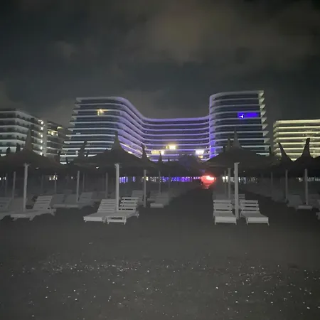 Luxury By White Titanic Breeze Apartmán Năvodari
