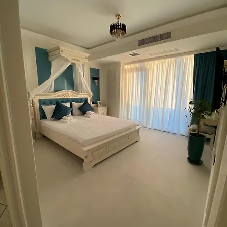 Luxury By White Titanic Breeze Năvodari